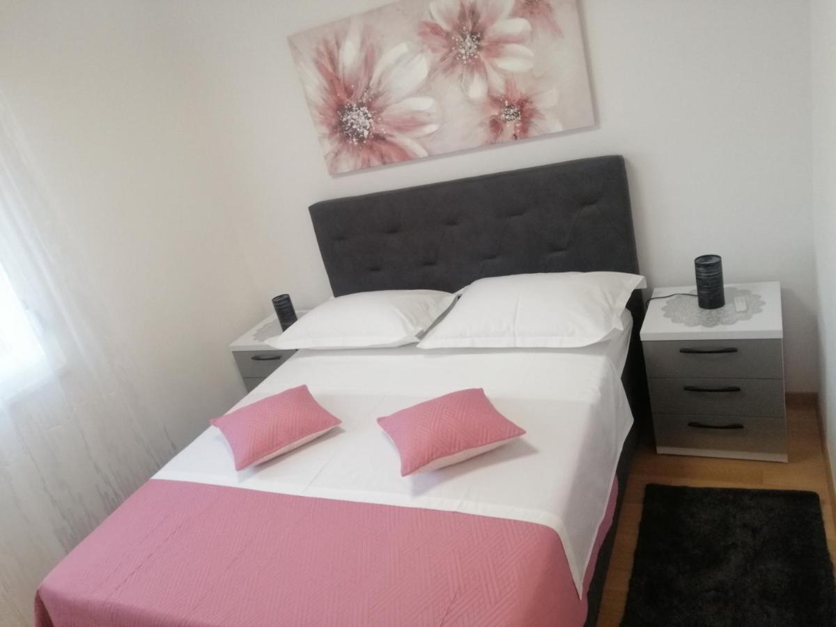 סולין Luxury Apartment Queen מראה חיצוני תמונה