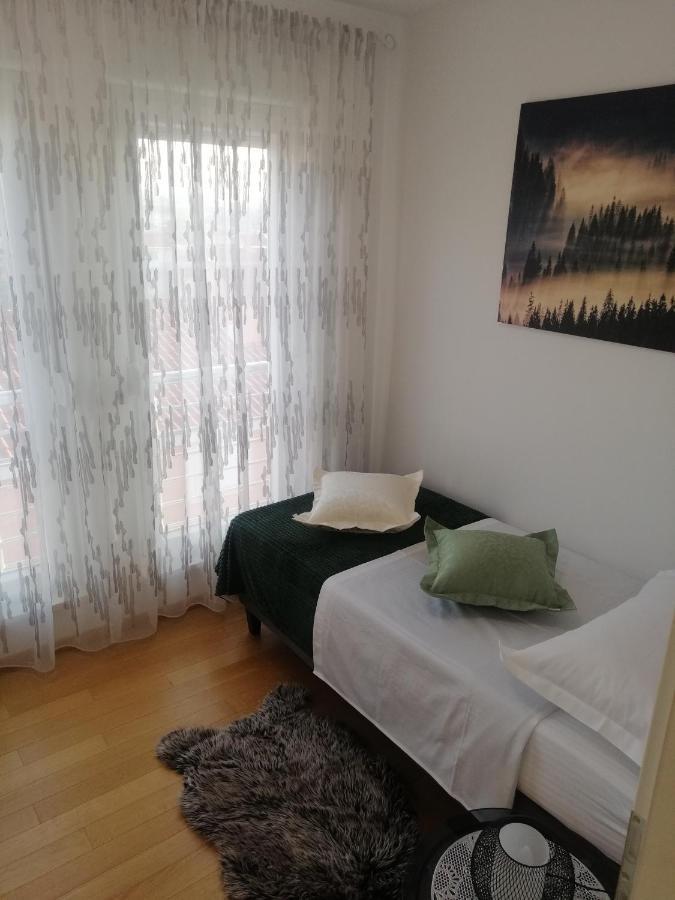 סולין Luxury Apartment Queen מראה חיצוני תמונה
