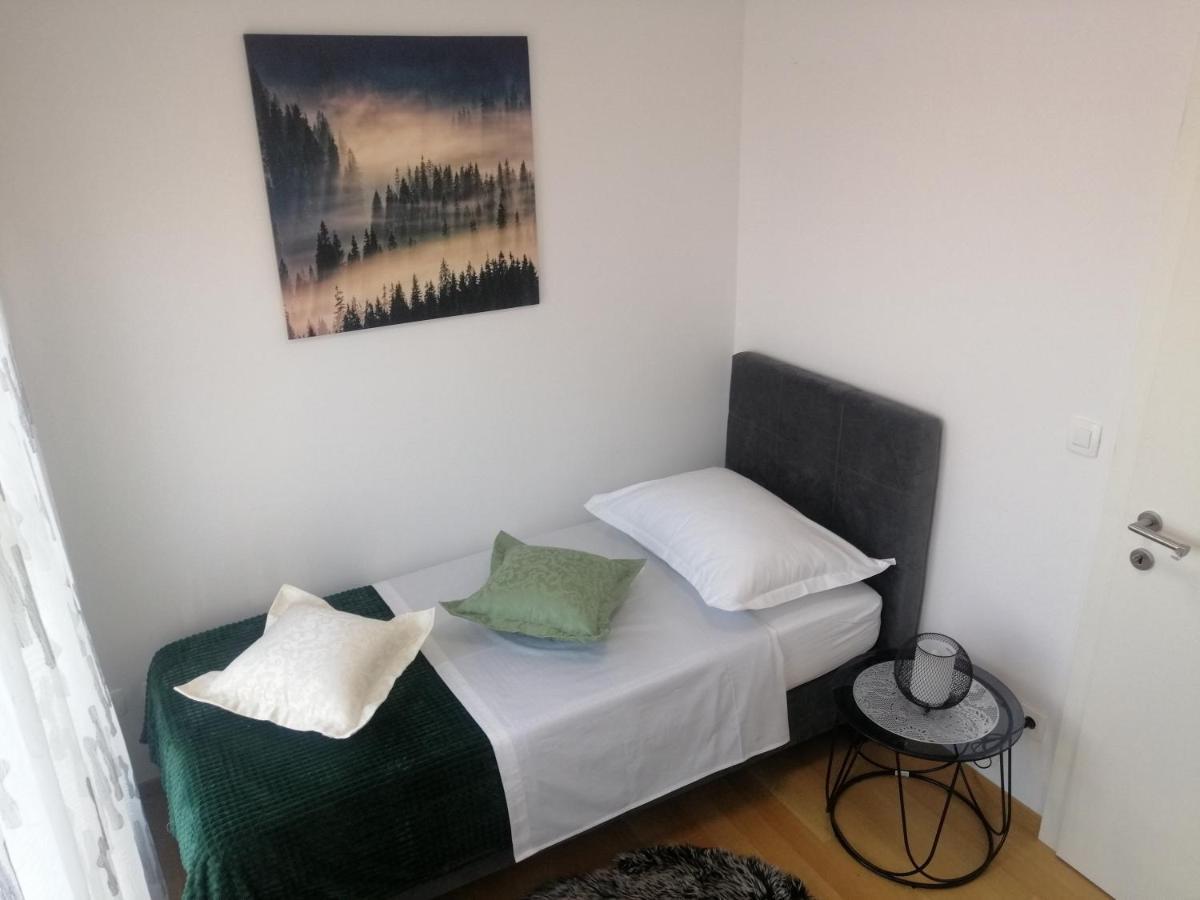 סולין Luxury Apartment Queen מראה חיצוני תמונה