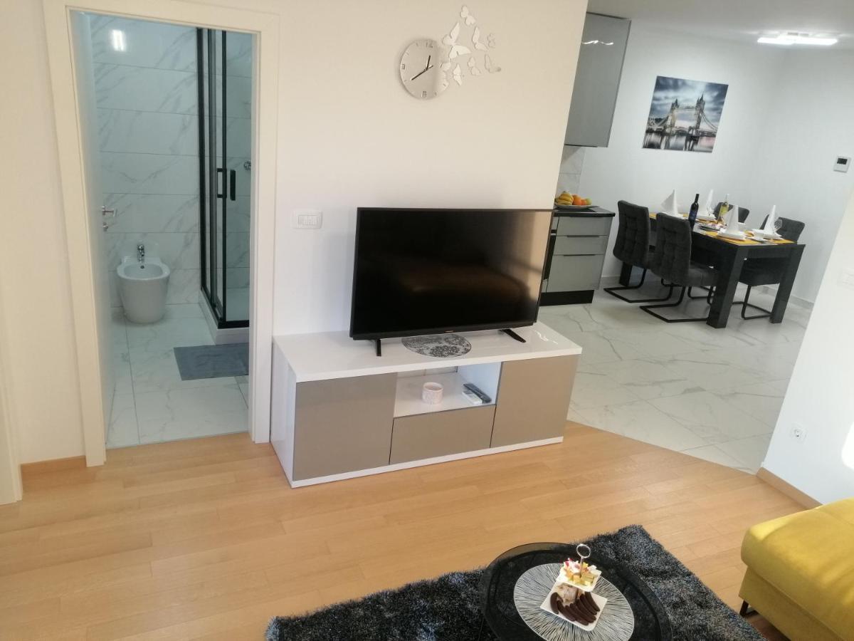 סולין Luxury Apartment Queen מראה חיצוני תמונה