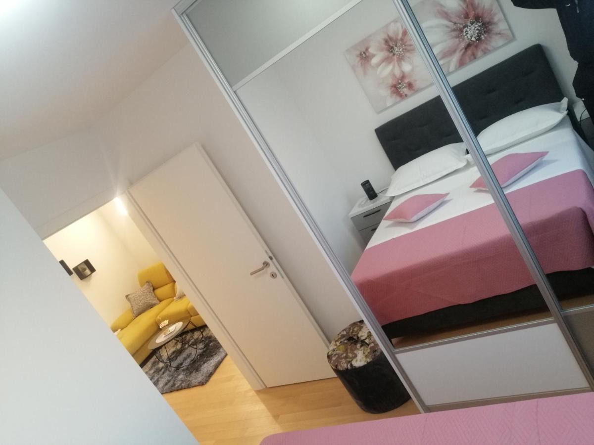 סולין Luxury Apartment Queen מראה חיצוני תמונה