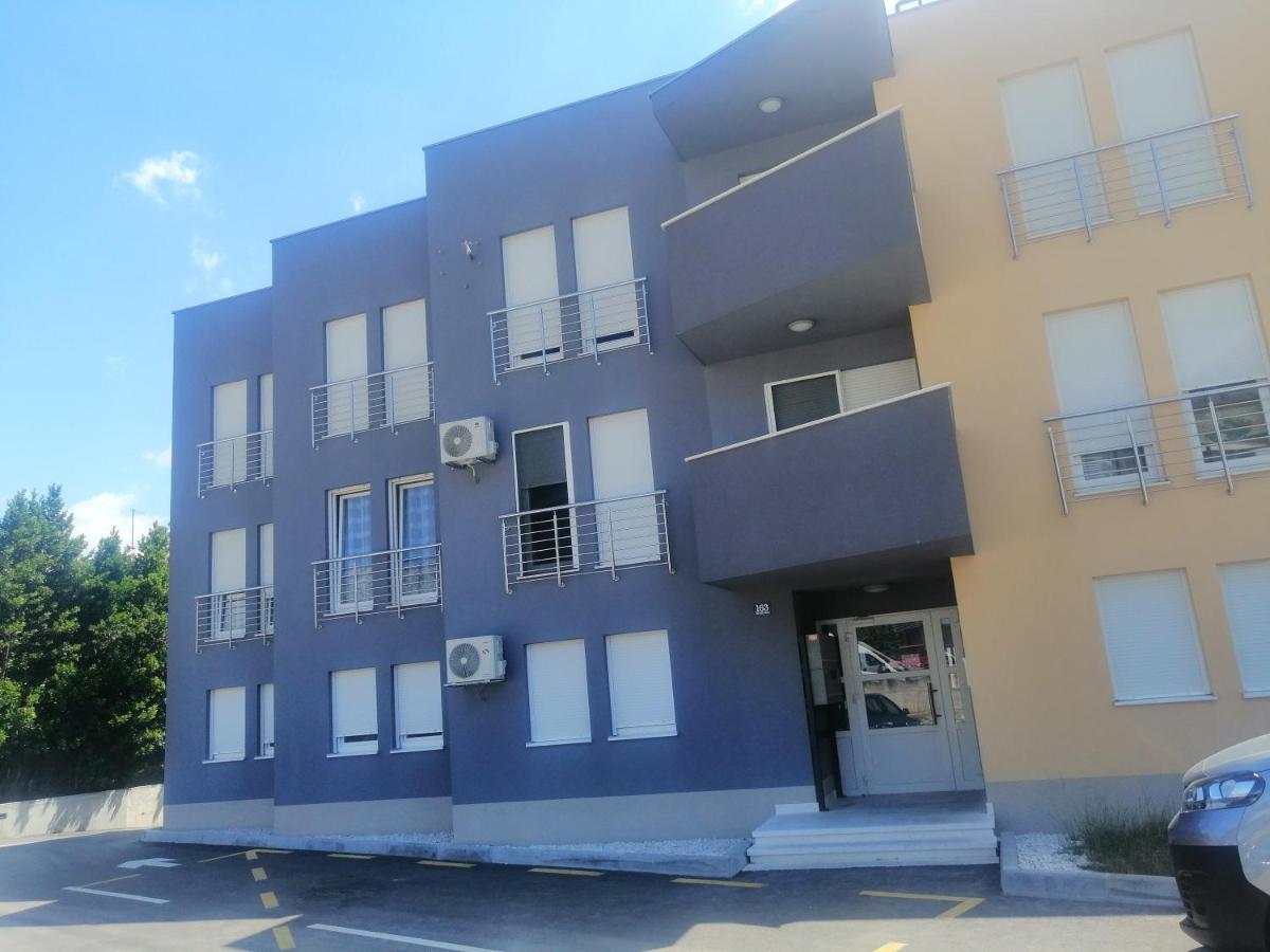 סולין Luxury Apartment Queen מראה חיצוני תמונה