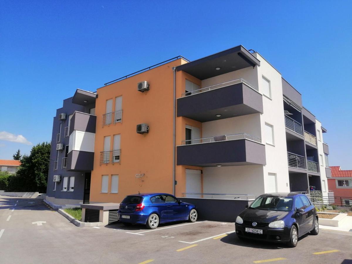 סולין Luxury Apartment Queen מראה חיצוני תמונה
